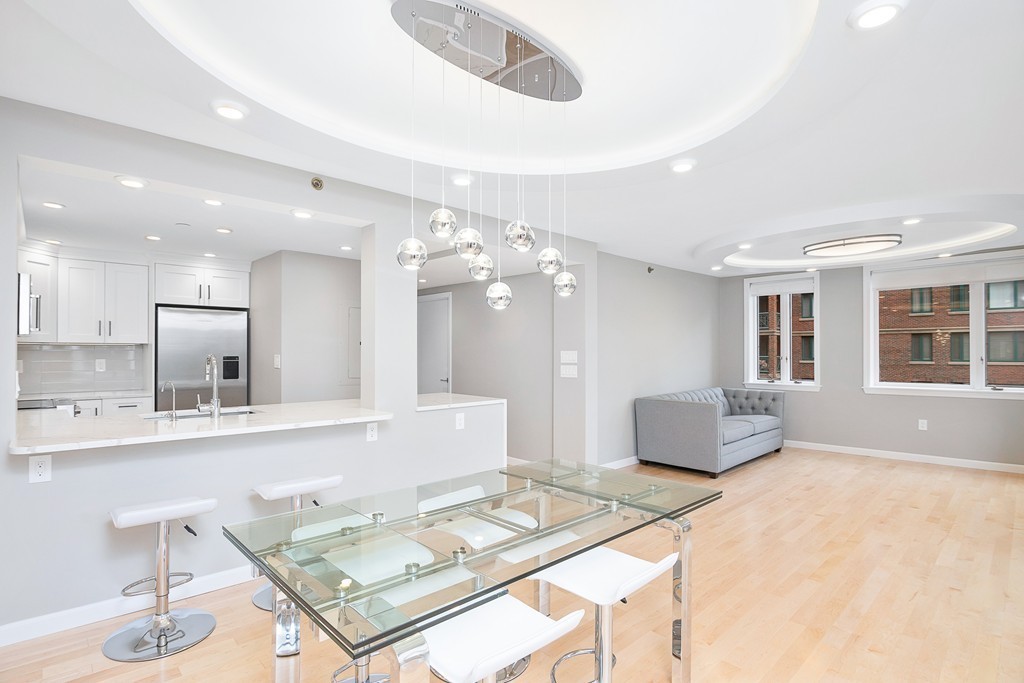 10 Rogers St # 520
