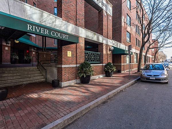 10 Rogers St # 520