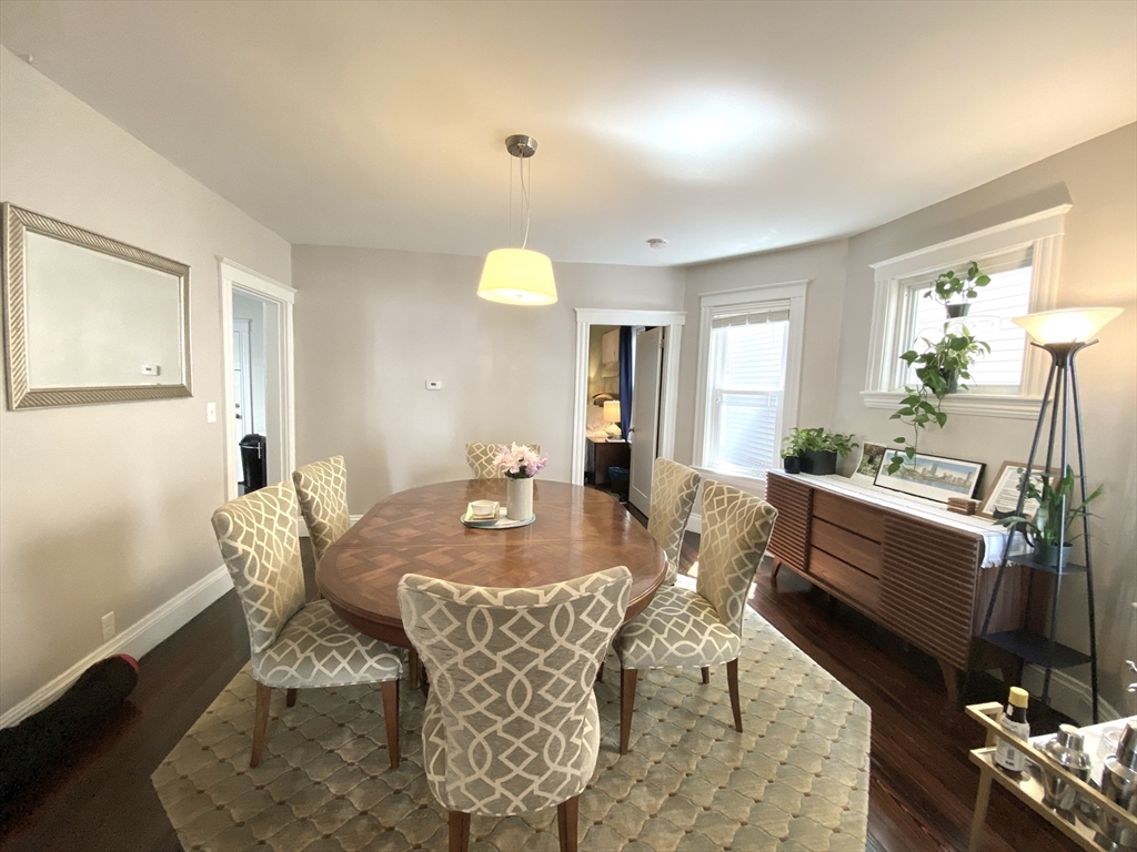 9 Hallam St # 1