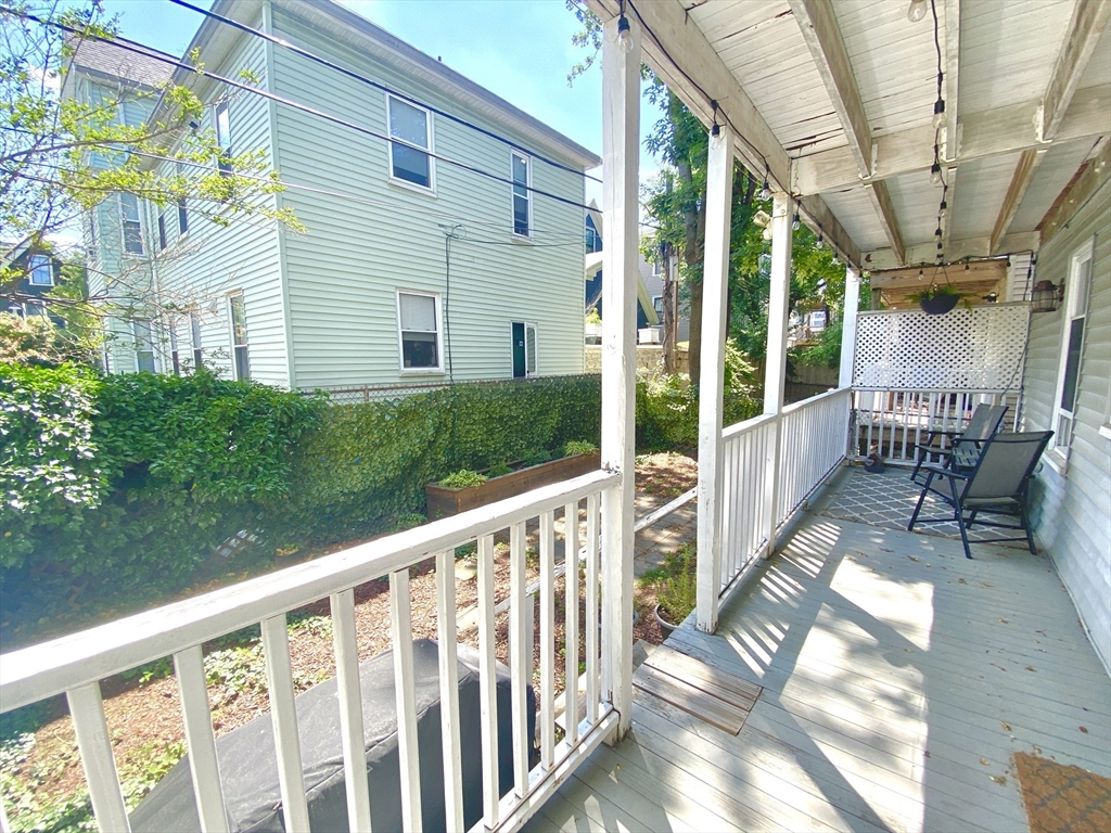9 Hallam St # 1