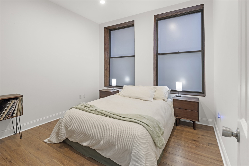 7 Central Sq # 205