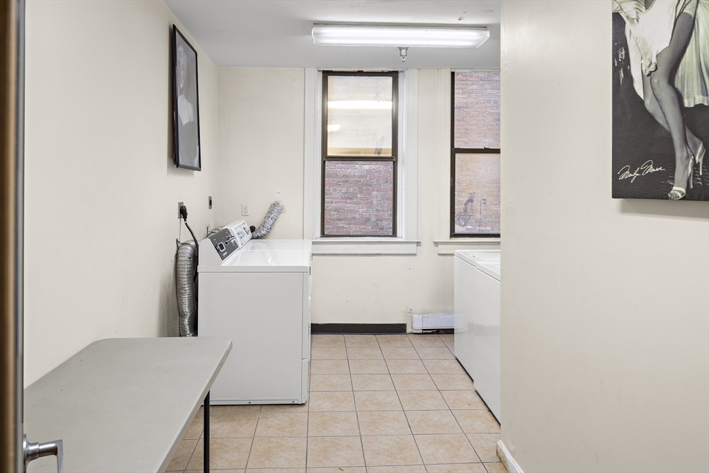7 Central Sq # 205
