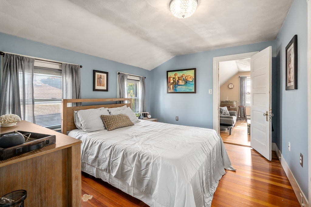 31 Lenox Rd # 3