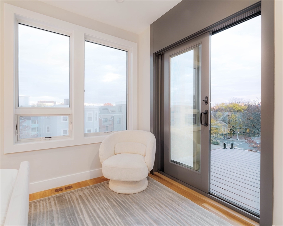 286 Broadway # 1