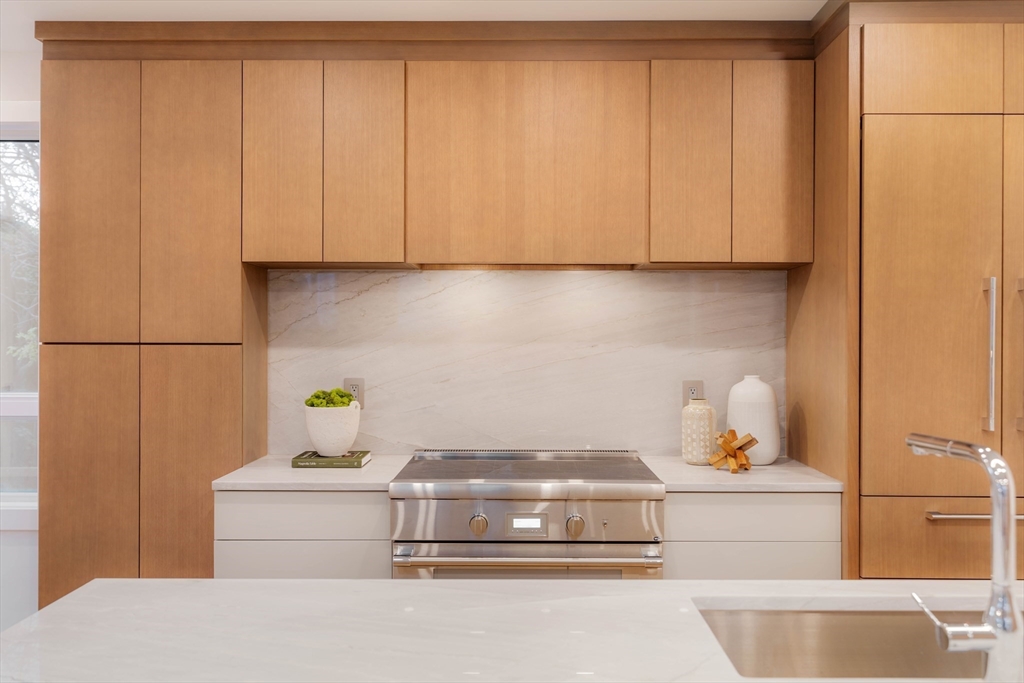 286 Broadway # 1