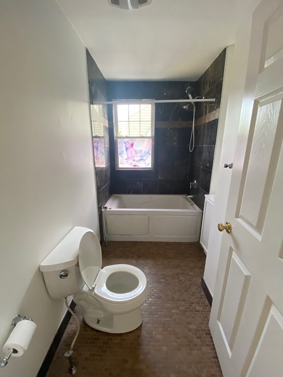 29 Blanchard Rd # 2