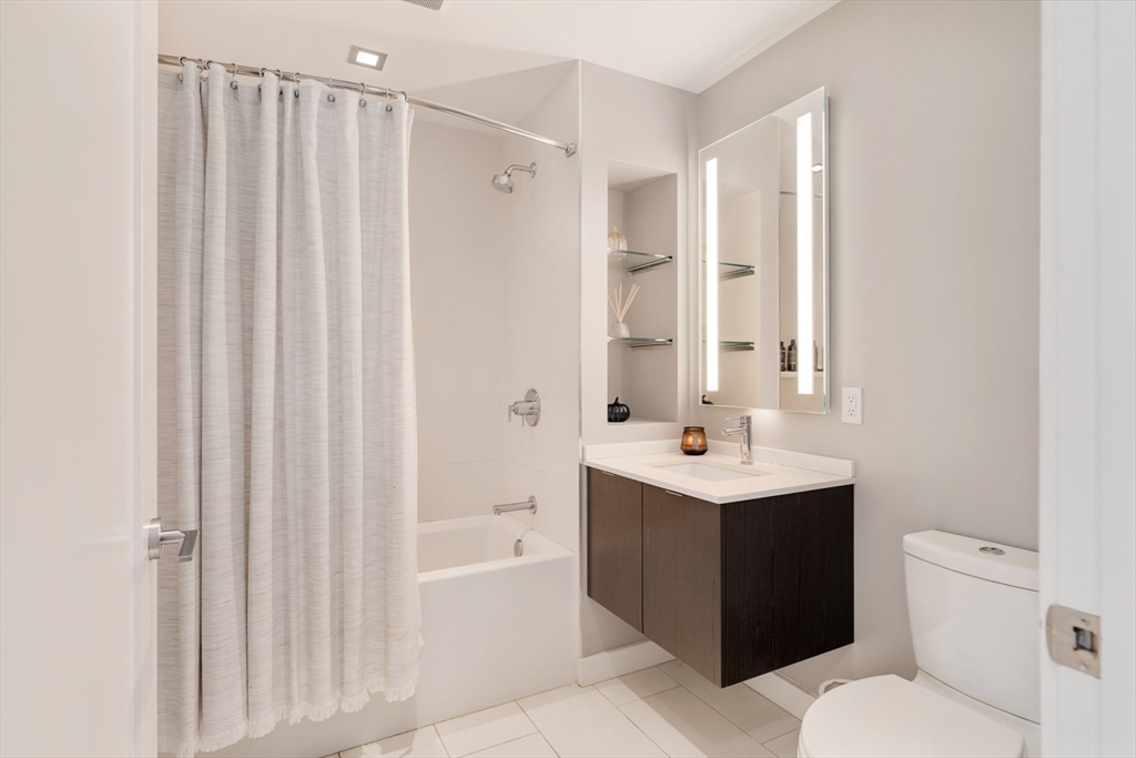 375 Canal Street # 614A