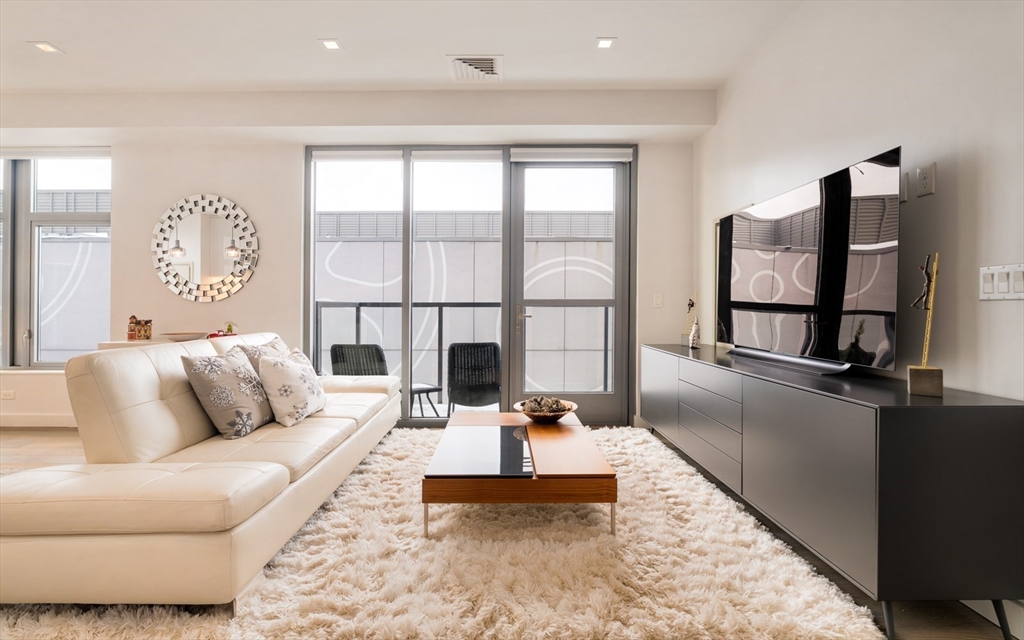 375 Canal Street # 614A