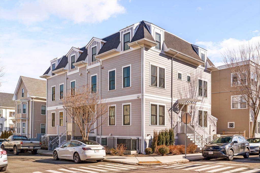 24 Rush Street # J