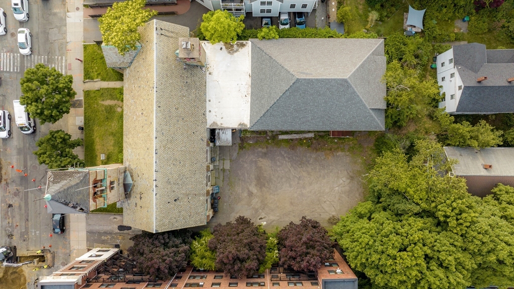 125 Highland Ave