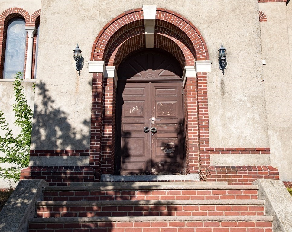 125 Highland Ave