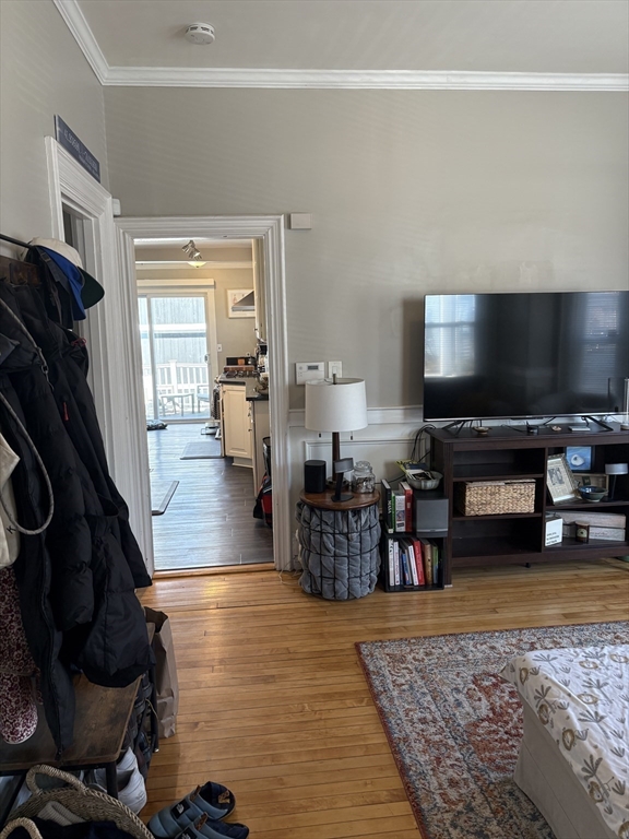 93 Floral St # 1