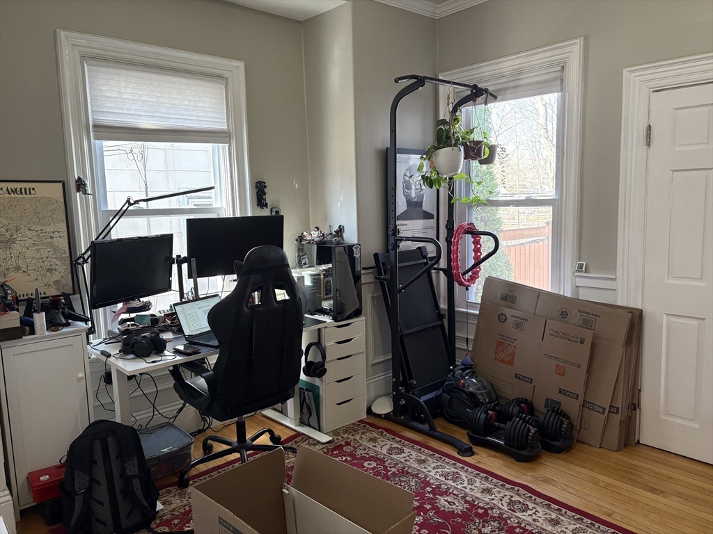 93 Floral St # 1