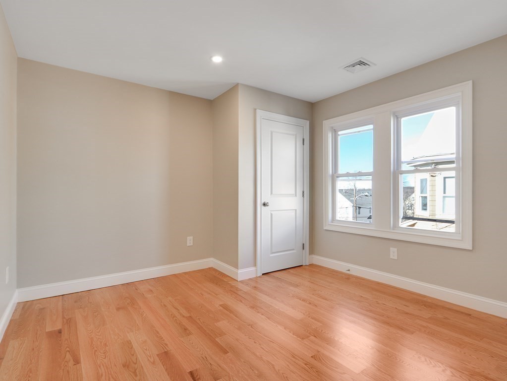 58 Hillsdale Rd # 1