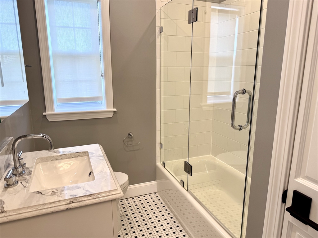 27-29 Commonwealth Ave # 6