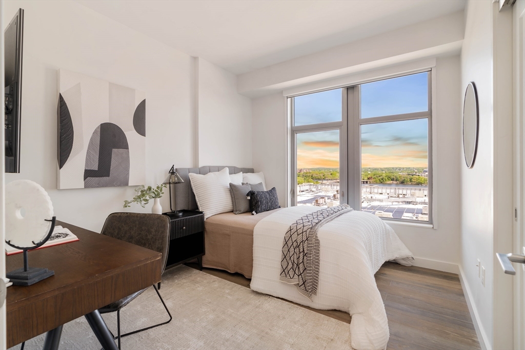 375 Canal St # 1014