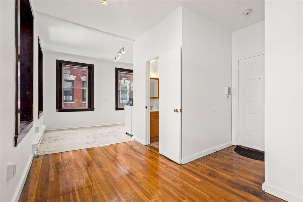 11 Unity Street # 4