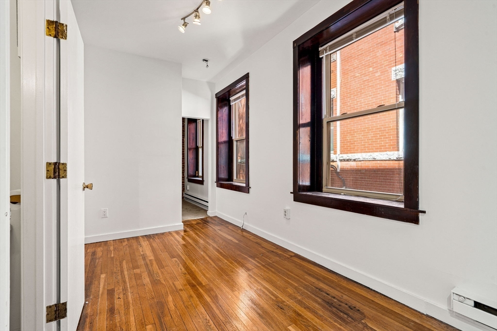 11 Unity Street # 4
