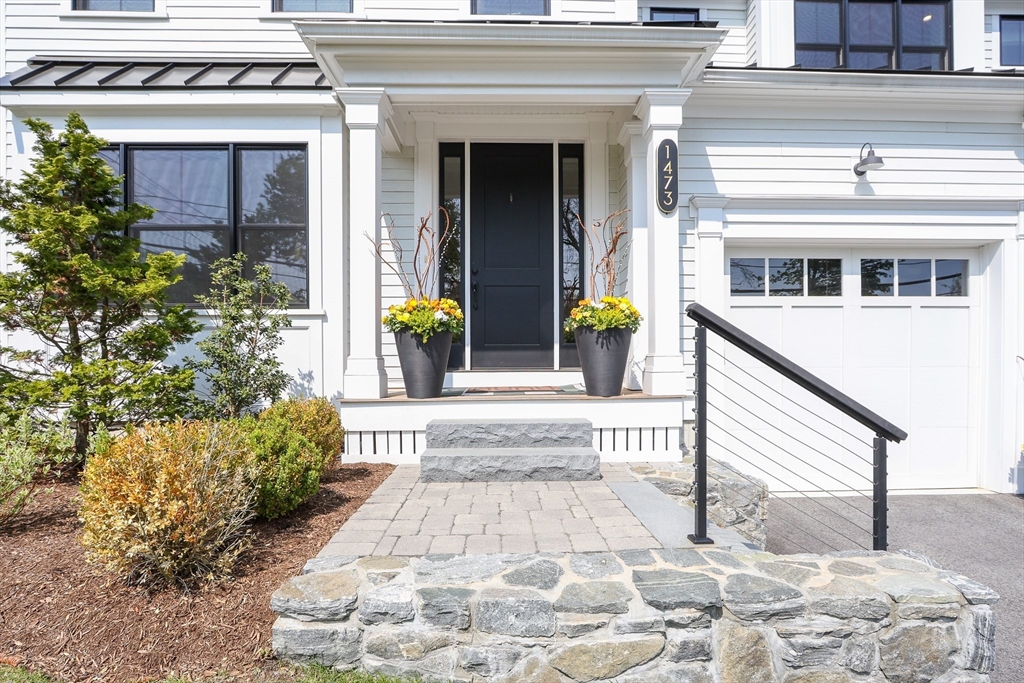 1473 Great Plain Ave