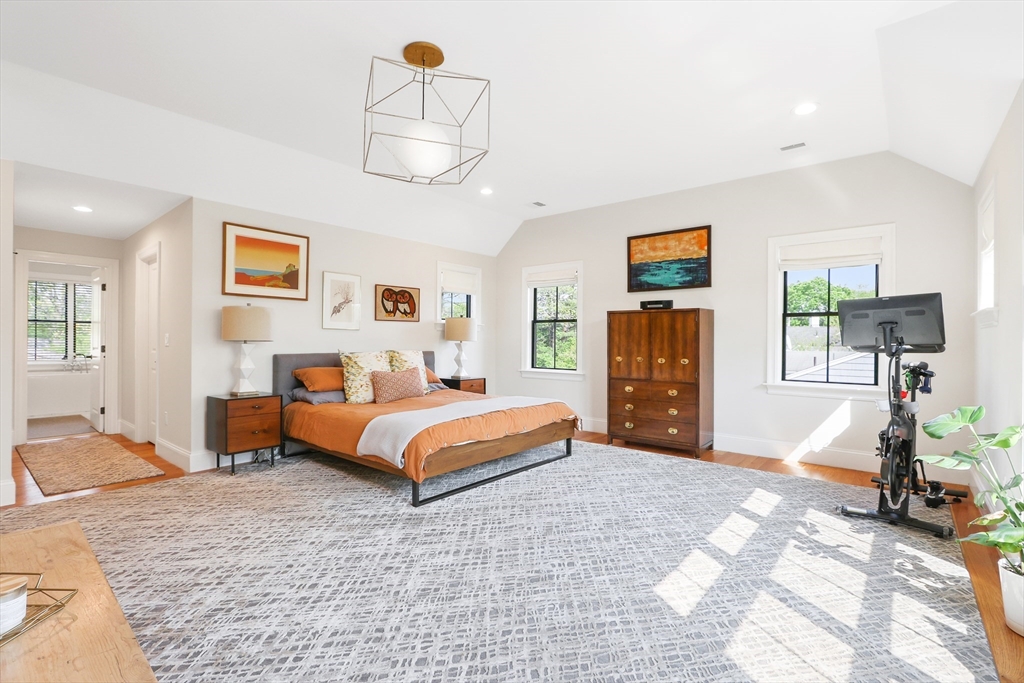 1473 Great Plain Ave