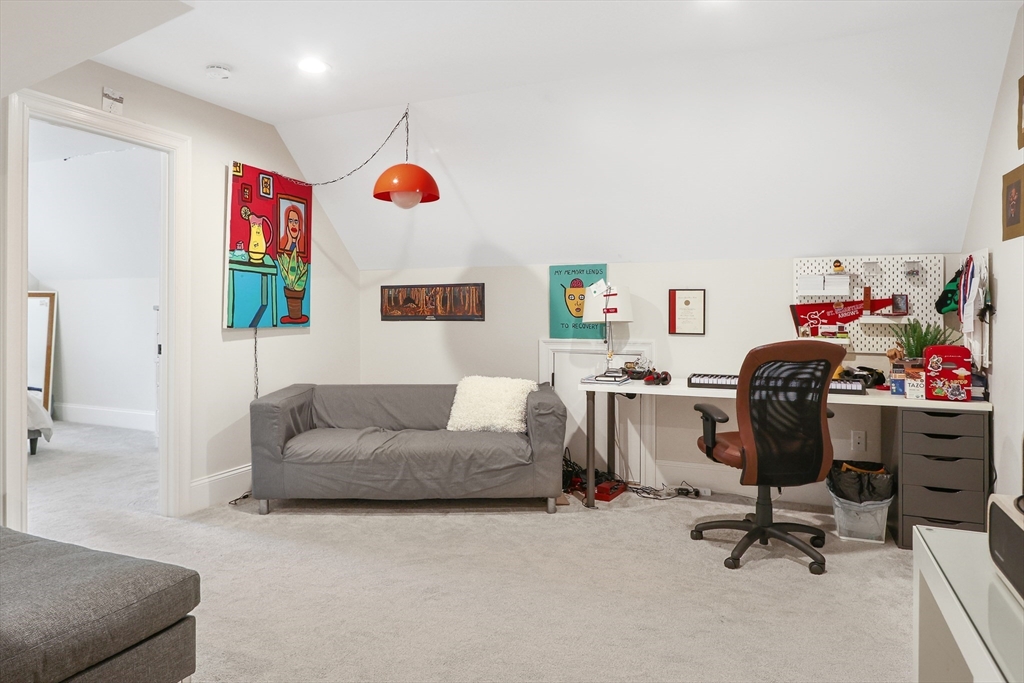 1473 Great Plain Ave