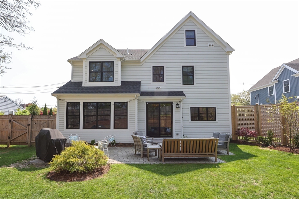 1473 Great Plain Ave