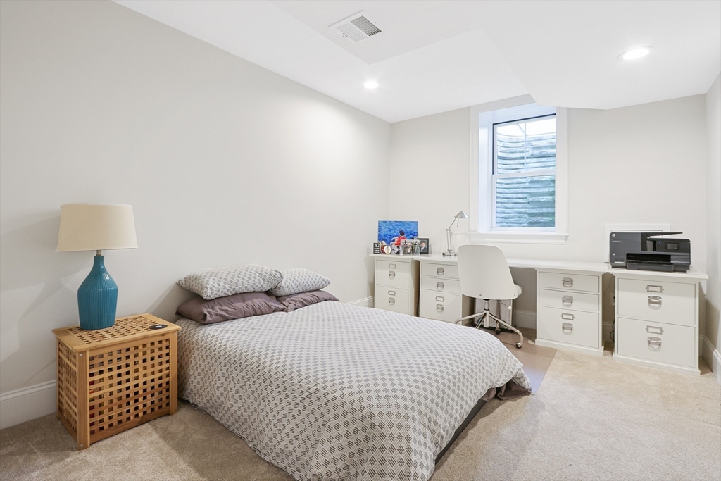 1473 Great Plain Ave