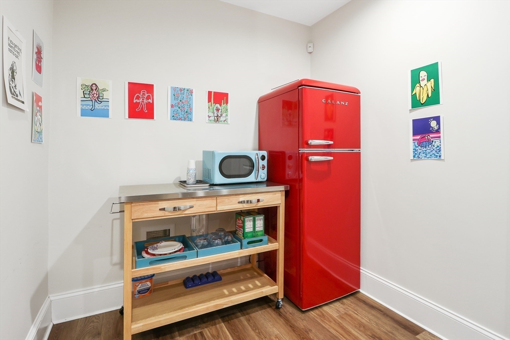 1473 Great Plain Ave