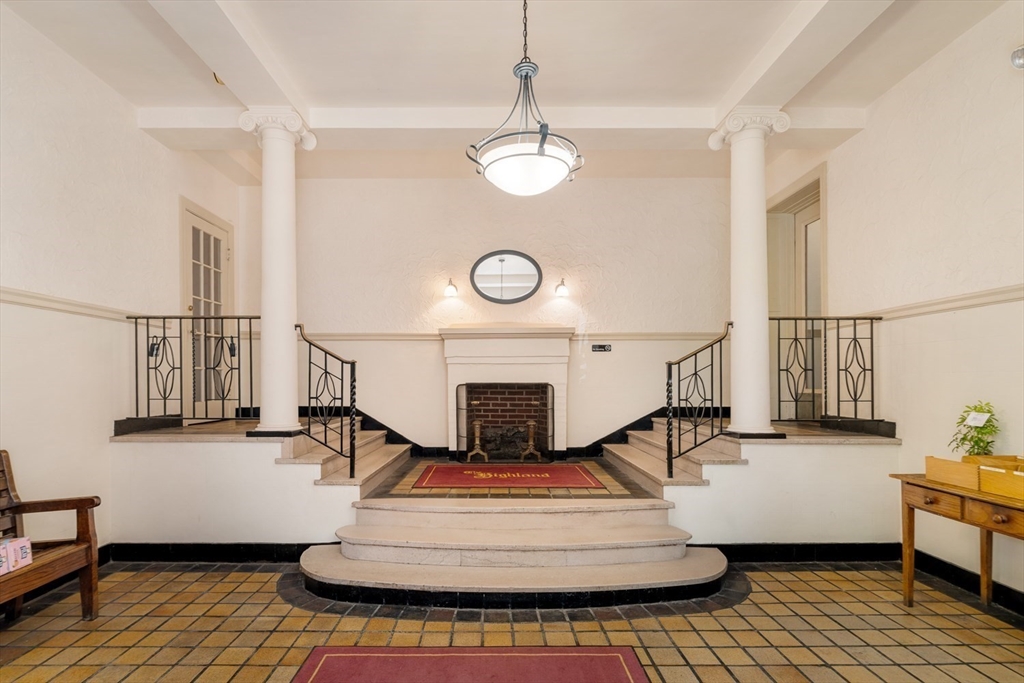 393 Broadway # 24