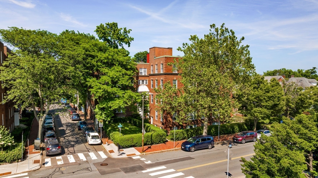 393 Broadway # 24