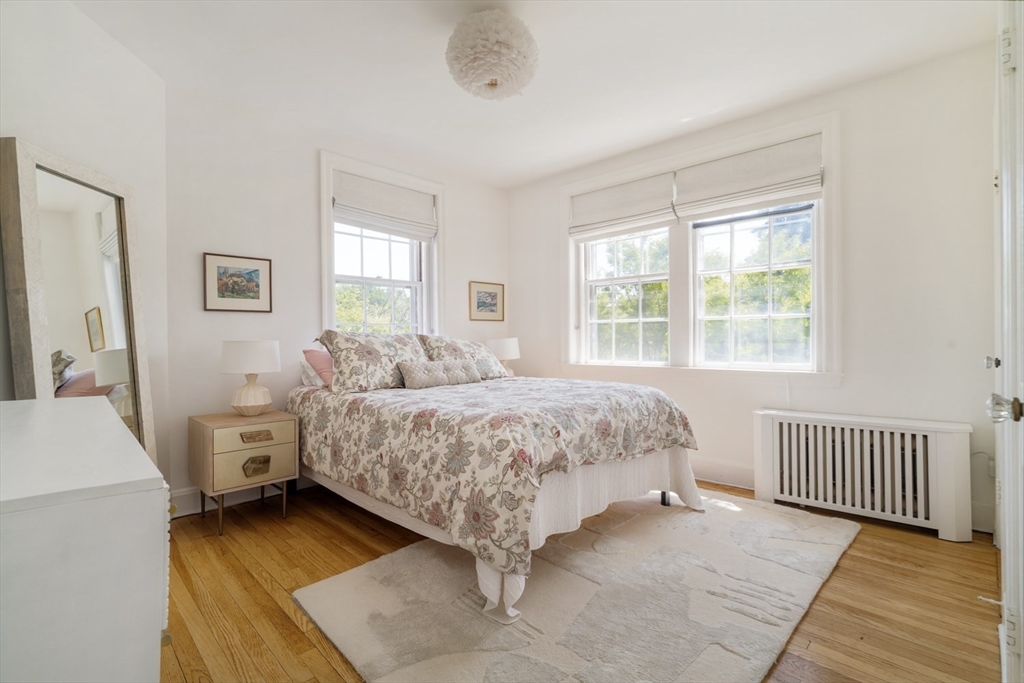393 Broadway # 24