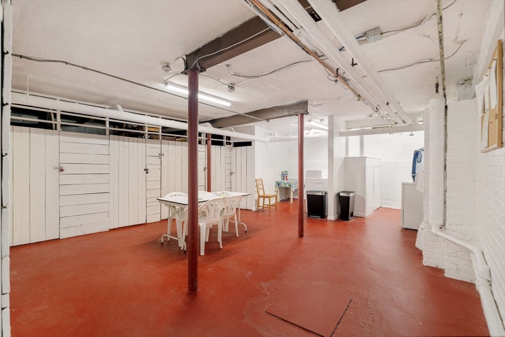 393 Broadway # 24
