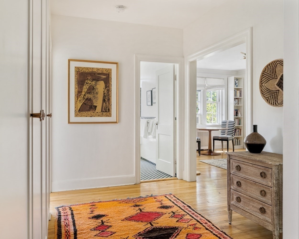 393 Broadway # 24