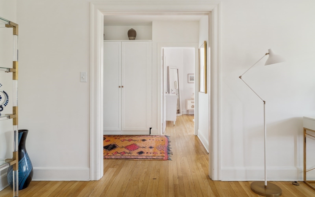 393 Broadway # 24