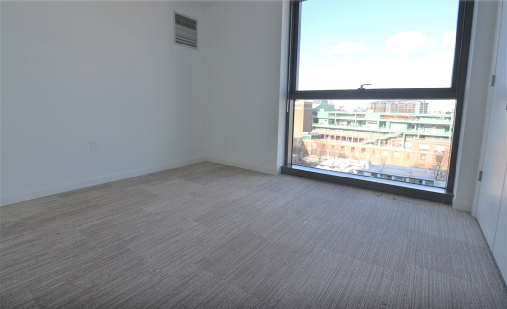 1282 Boylston St # 729