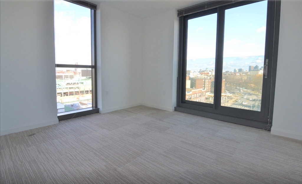1282 Boylston St # 729