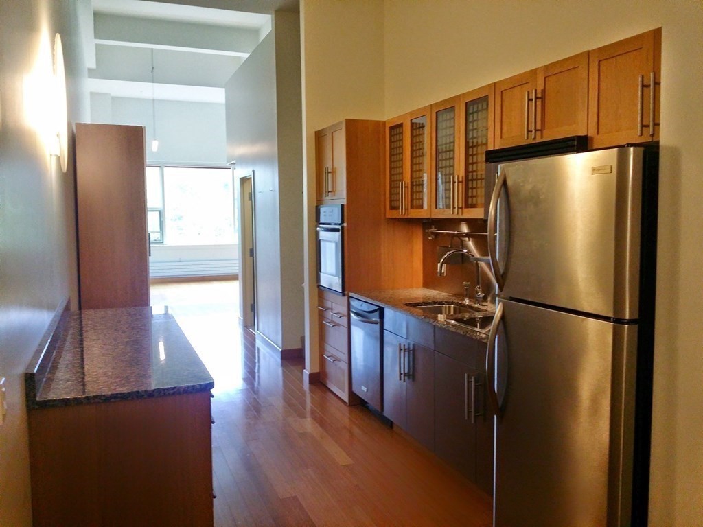 290 Pleasant St. # 318