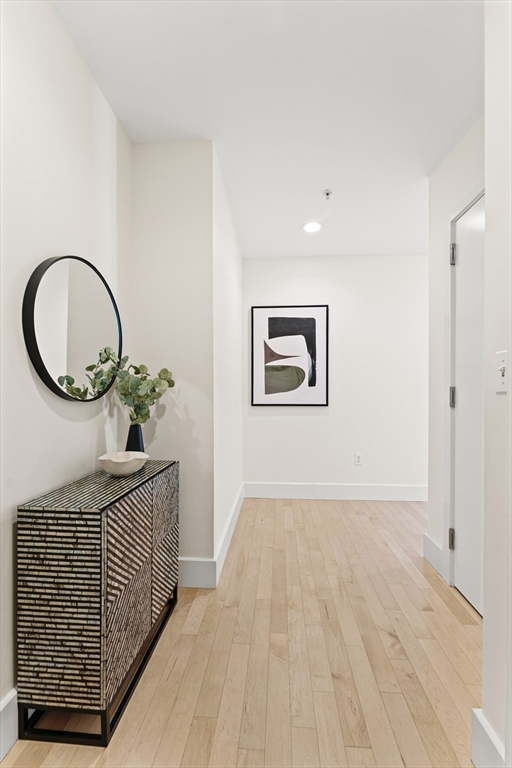 70 Lincoln Street # L312