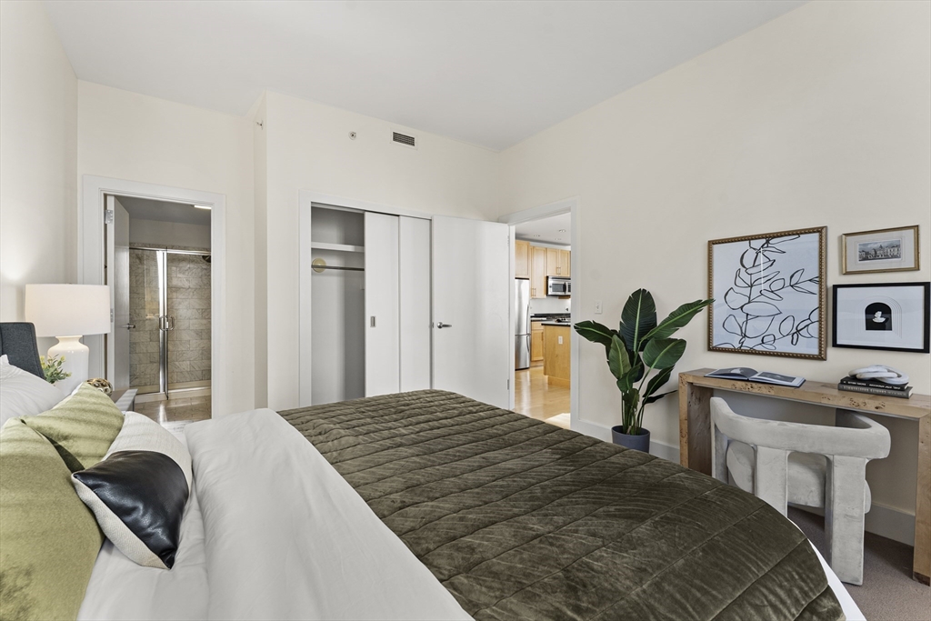 70 Lincoln Street # L312