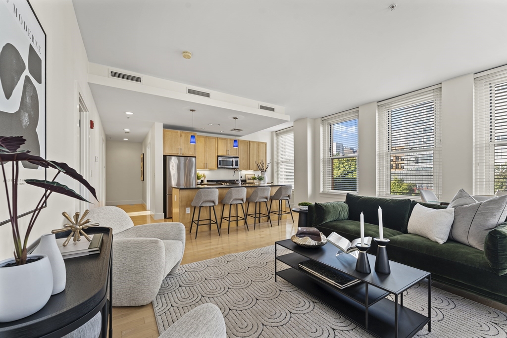 70 Lincoln Street # L312