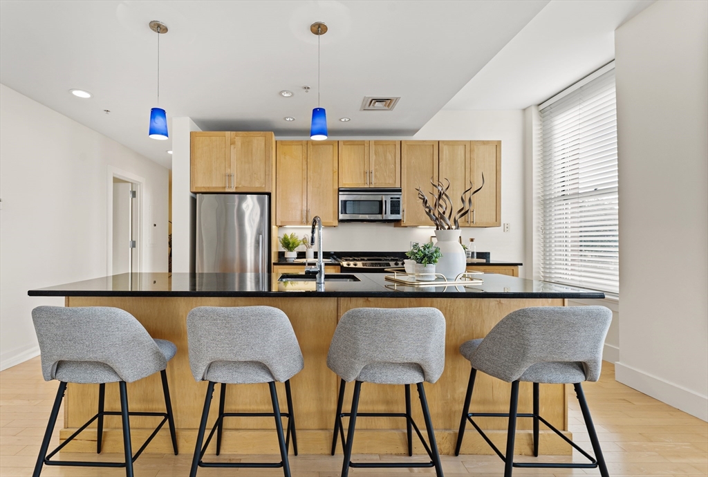 70 Lincoln Street # L312