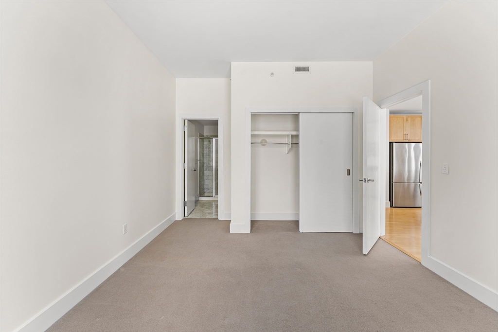 70 Lincoln Street # L312