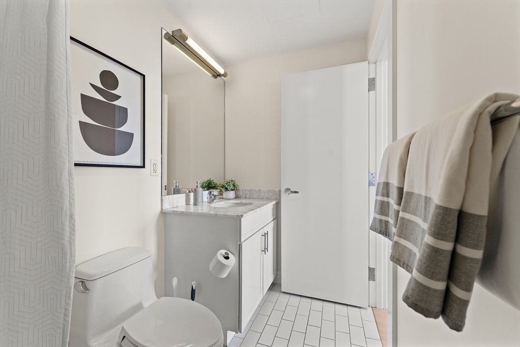 70 Lincoln Street # L312