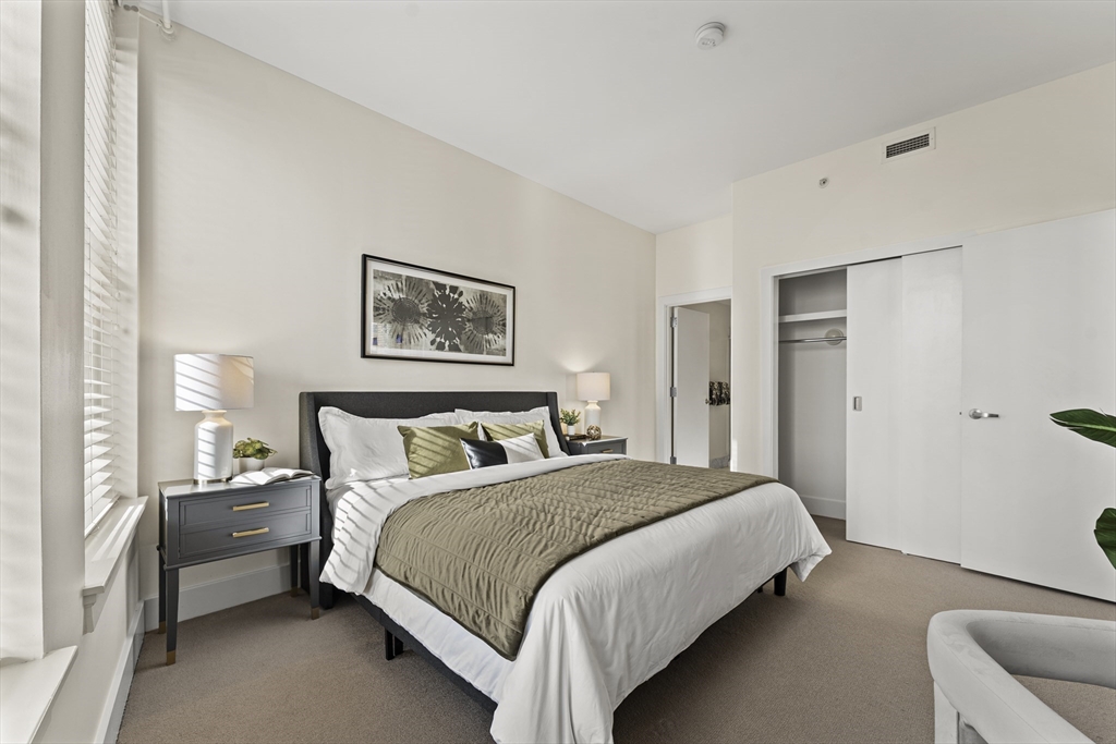 70 Lincoln Street # L312