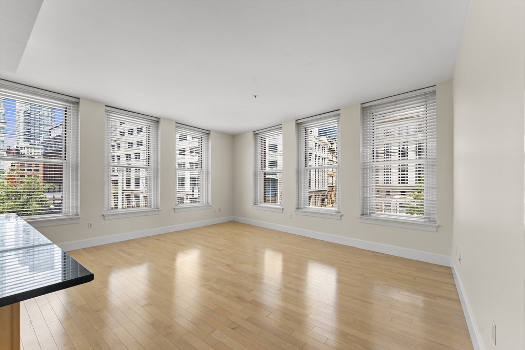 70 Lincoln Street # L312