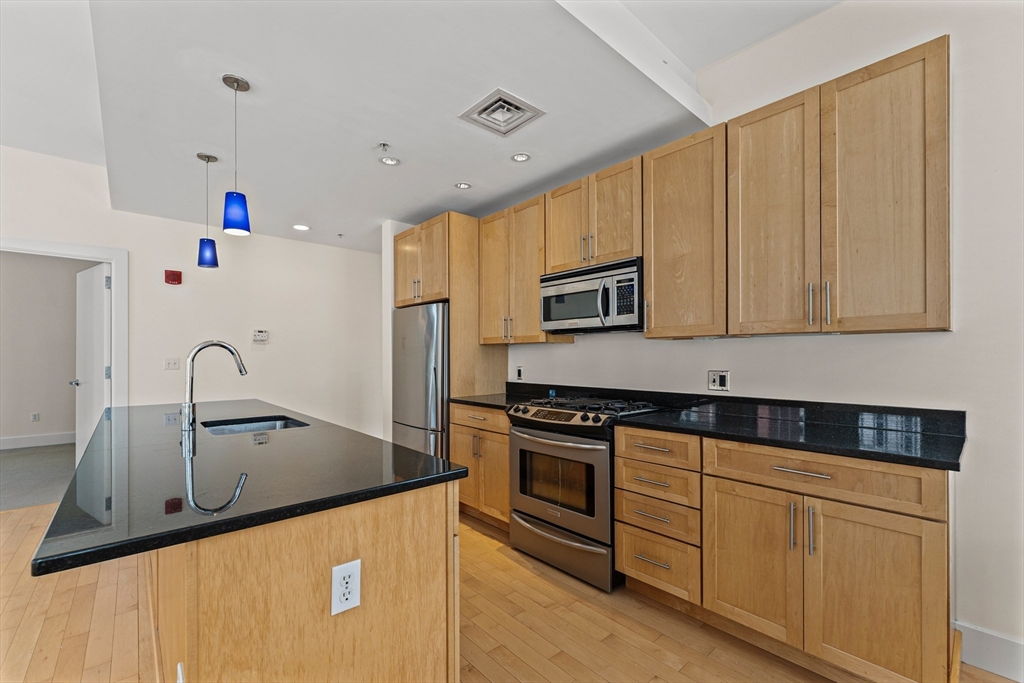 70 Lincoln Street # L312