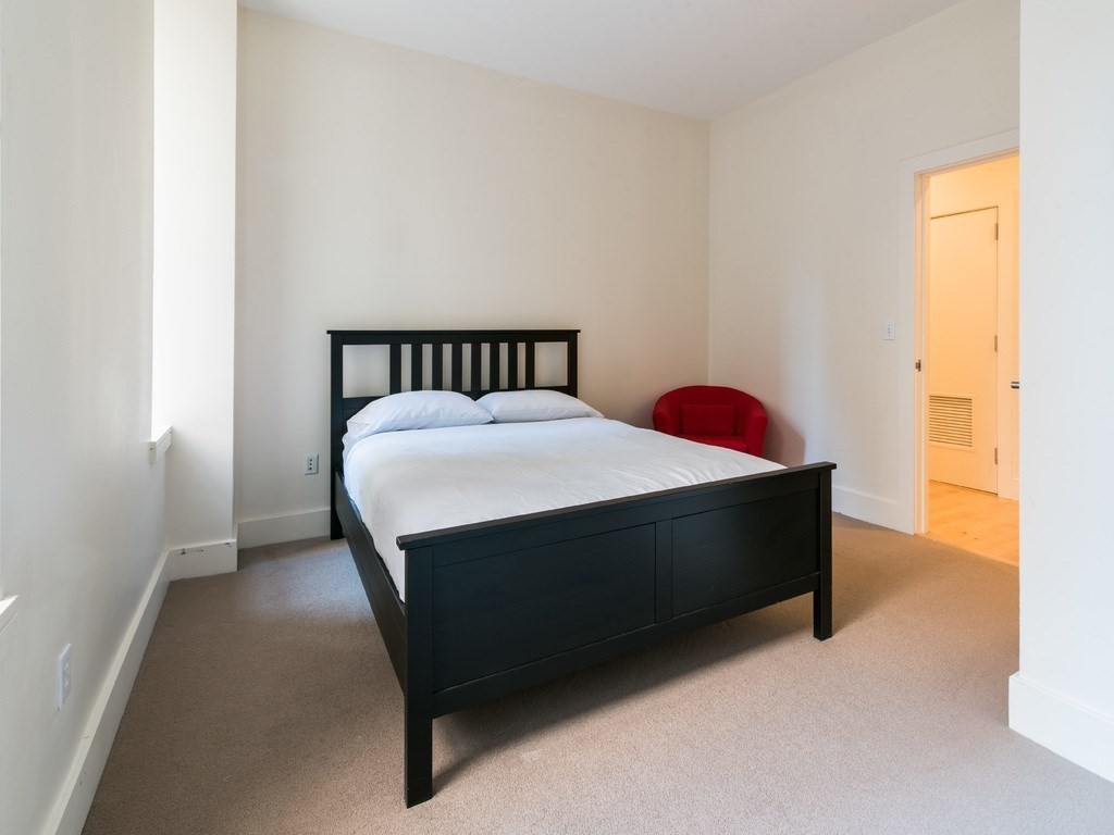 181 Essex # E205