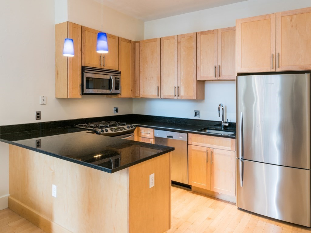 181 Essex # E205