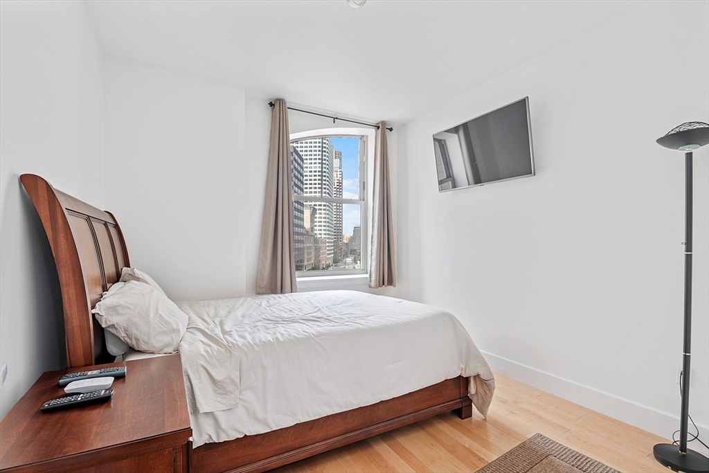 181 Essex # E702