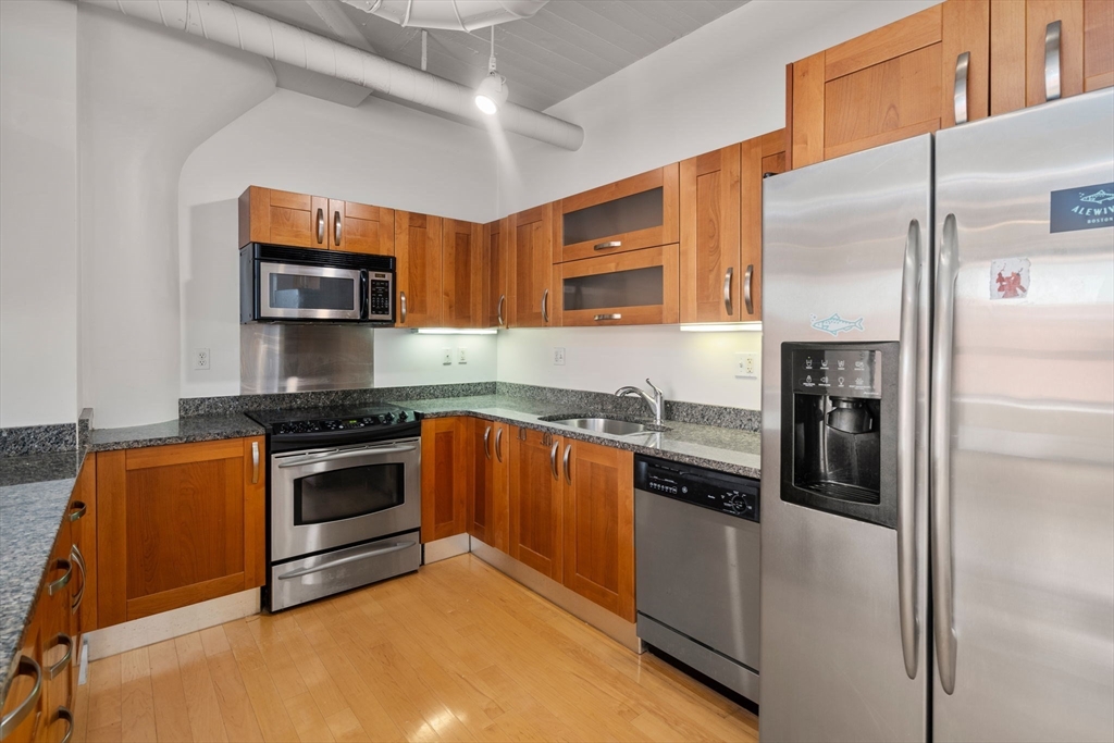210 South St. # 3 Unit: 9-3